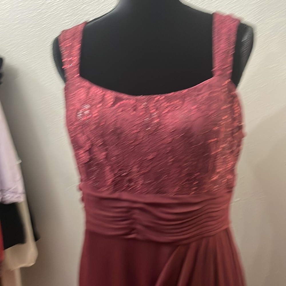 EVA Gown - Picture 9 of 16